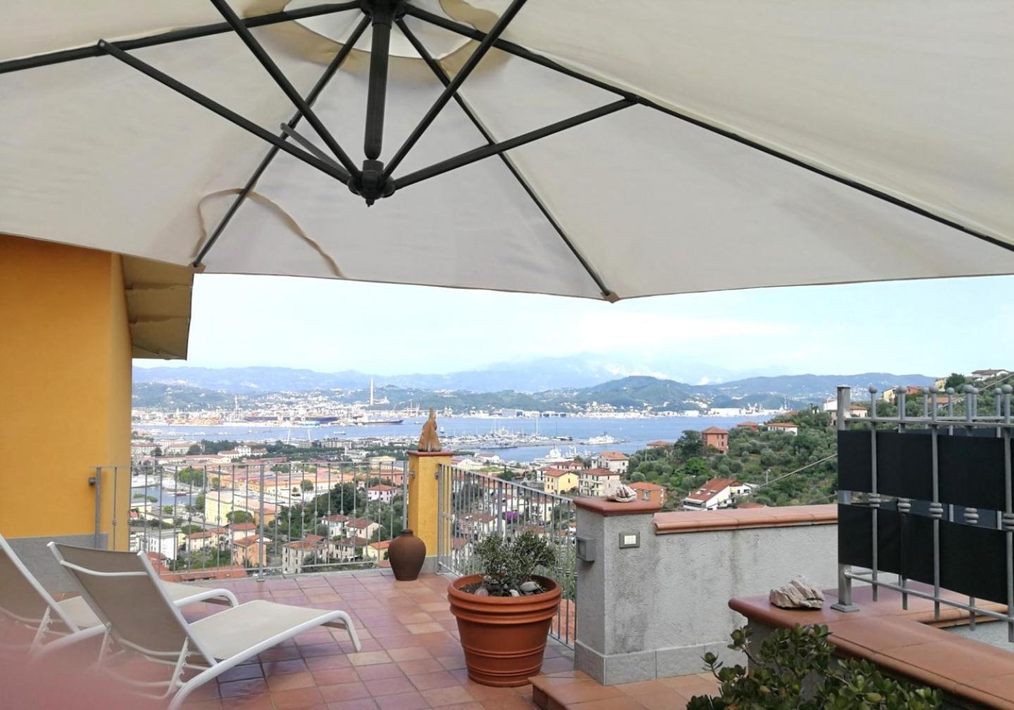 I Poggi Sul Golfo Hotel La Spezia Exterior photo